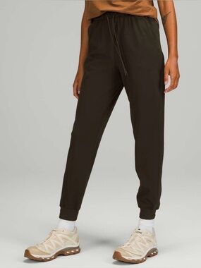 lululemon stretch high-rise jogger size 6 dark olive green